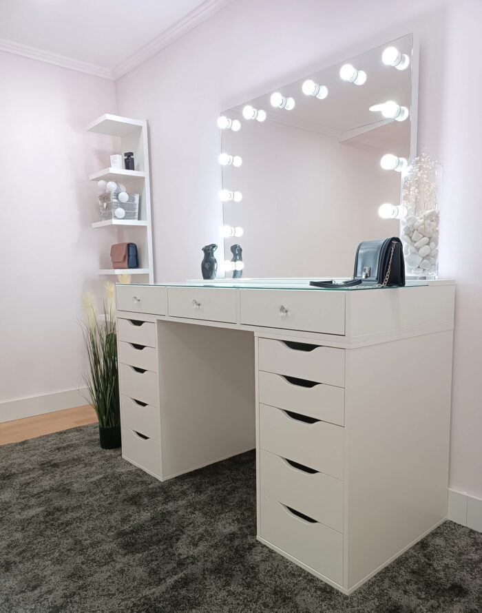 makeup vanity with lights