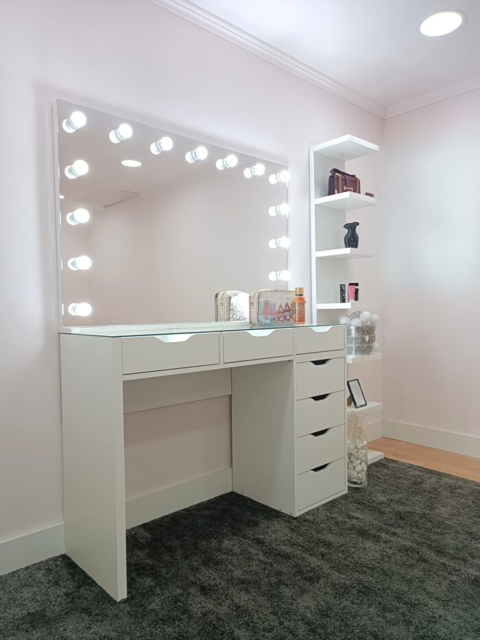 makeup desk with mirror