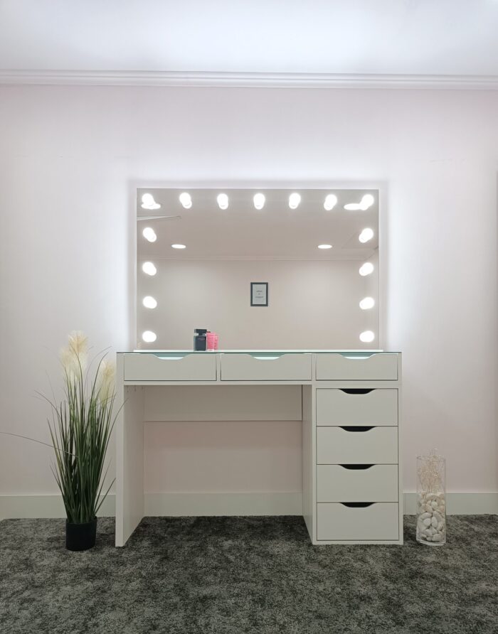 makeup desk with mirror