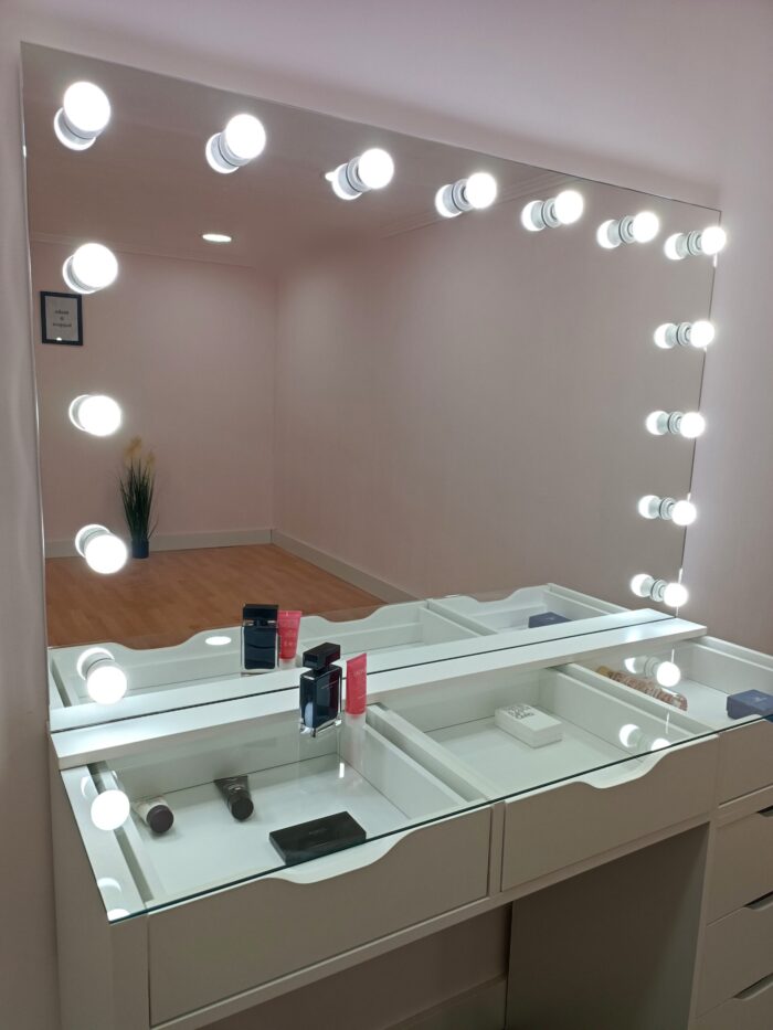 makeup desk with mirror