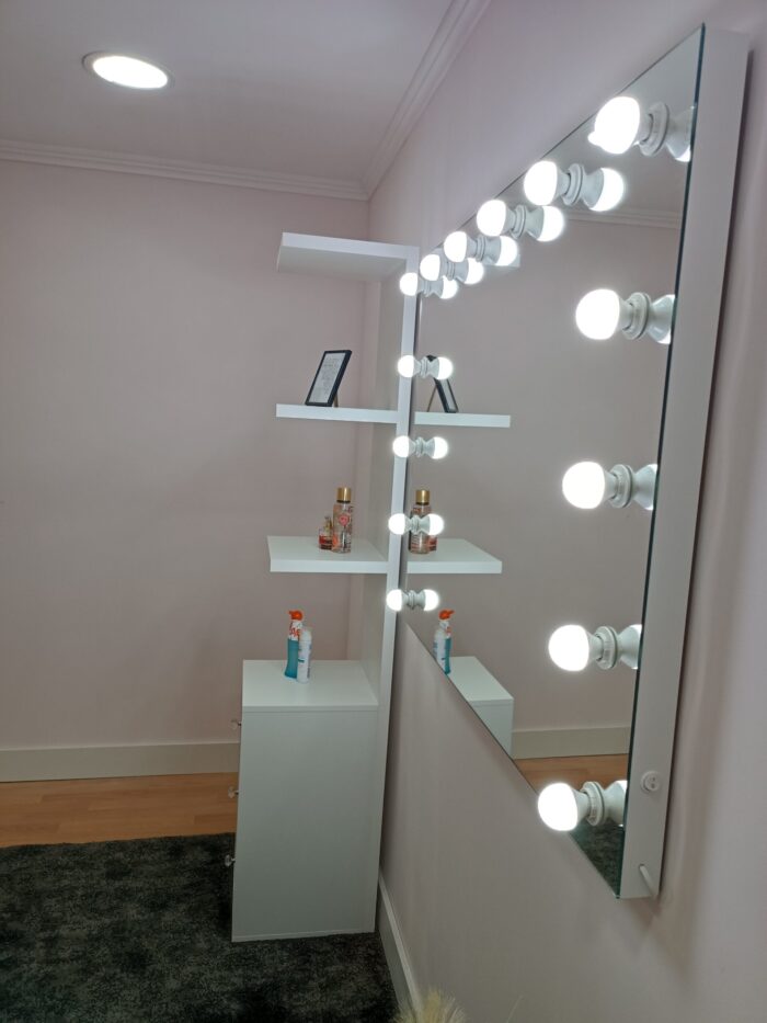 mirror with lights