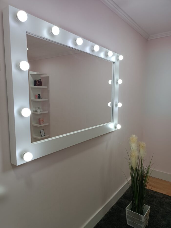 led mirror