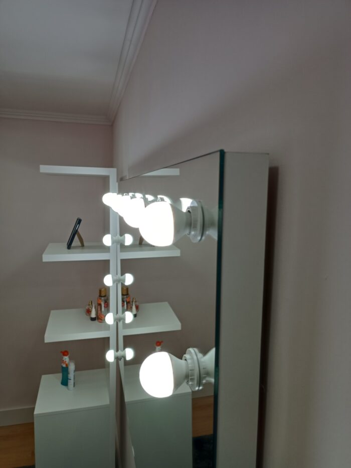 illuminated mirror