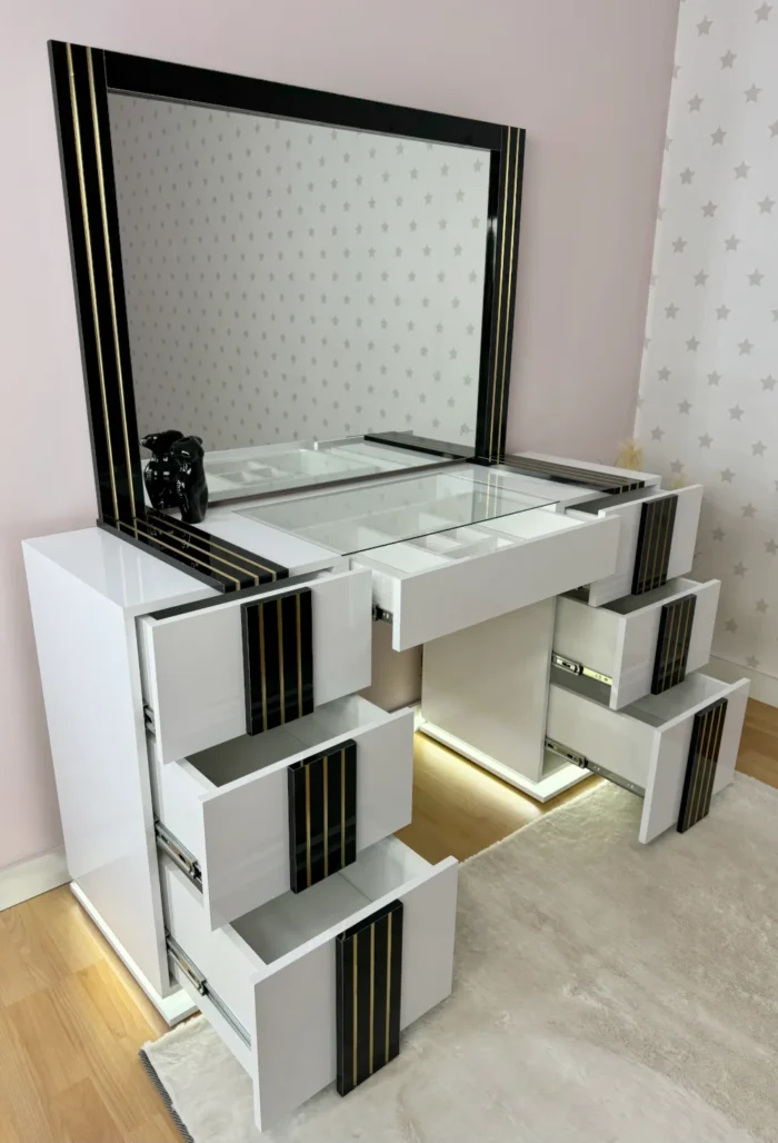 Bedroom Vanity with Mirror – 7 Drawers